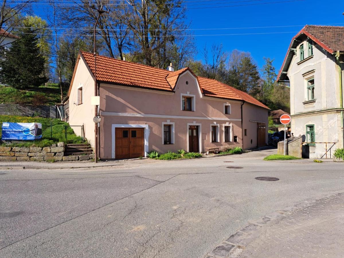 Vila Hedvika Nove Hrady  Exterior photo